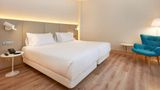 NH Bilbao Deusto Room