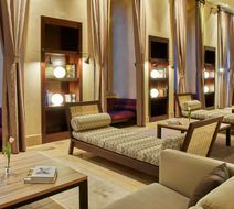 NH Collection Palacio de Burgos Lobby