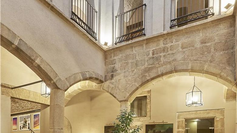 <b>NH Collection Caceres Palacio de Oquendo Recreation</b>. Images powered by <a href="https://iceportal.shijigroup.com/" title="IcePortal" target="_blank">IcePortal</a>.