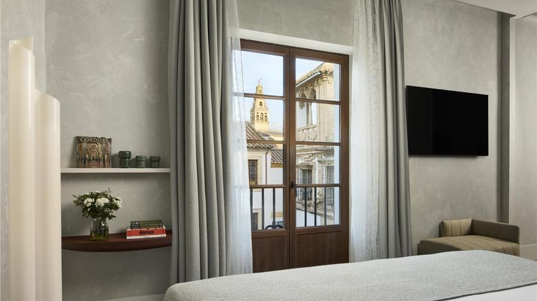 <b>NH Collection Amistad Cordoba Suite</b>. Images powered by <a href="https://iceportal.shijigroup.com/" title="IcePortal" target="_blank">IcePortal</a>.