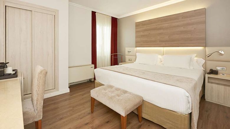 <b>NH Cordoba Califa Room</b>. Images powered by <a href="https://iceportal.shijigroup.com/" title="IcePortal" target="_blank">IcePortal</a>.