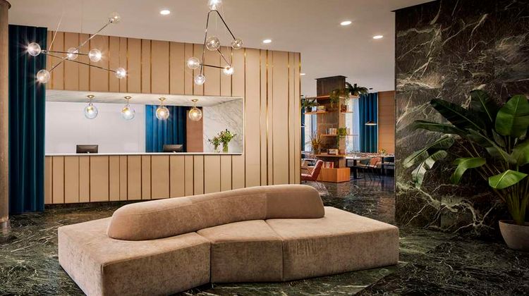 NH Ciudad de Cuenca Lobby