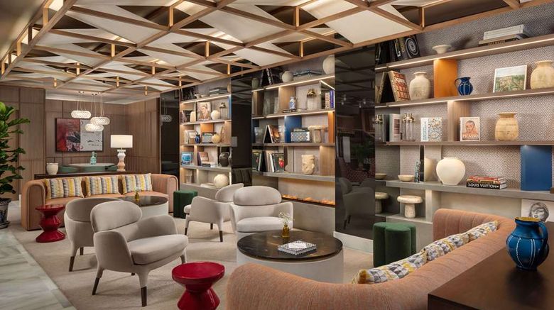 <b>NH Collection Granada Victoria Lobby</b>. Images powered by <a href="https://iceportal.shijigroup.com/" title="IcePortal" target="_blank">IcePortal</a>.