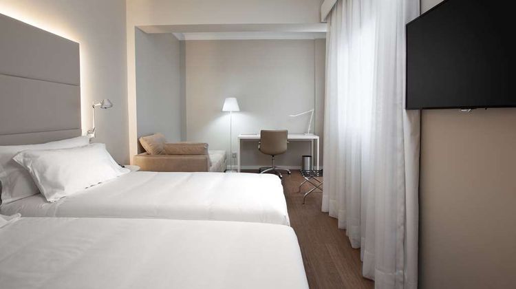 NH Las Palmas Playa las Canteras Room