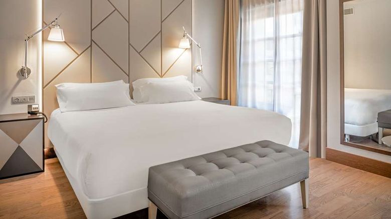 <b>NH Collection Leon Plaza Mayor Room</b>. Images powered by <a href="https://iceportal.shijigroup.com/" title="IcePortal" target="_blank">IcePortal</a>.