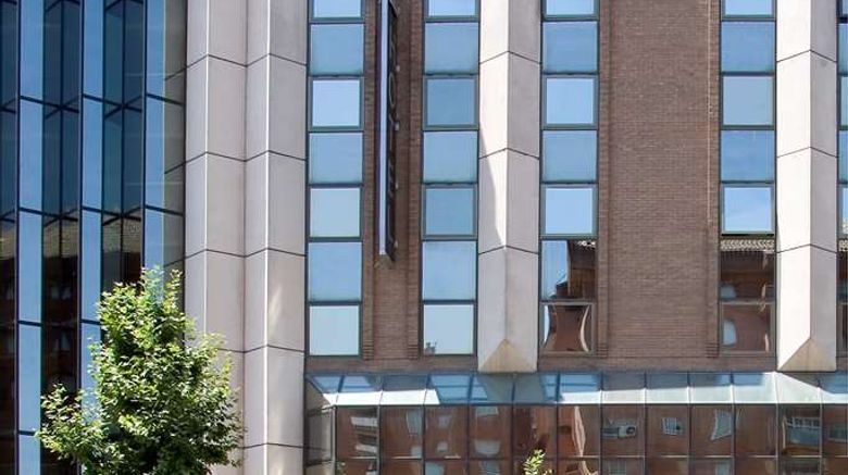 NH Lleida Pirineos Exterior. Images powered by <a href="https://iceportal.shijigroup.com" target="_blank" rel="noopener">Ice Portal</a>.