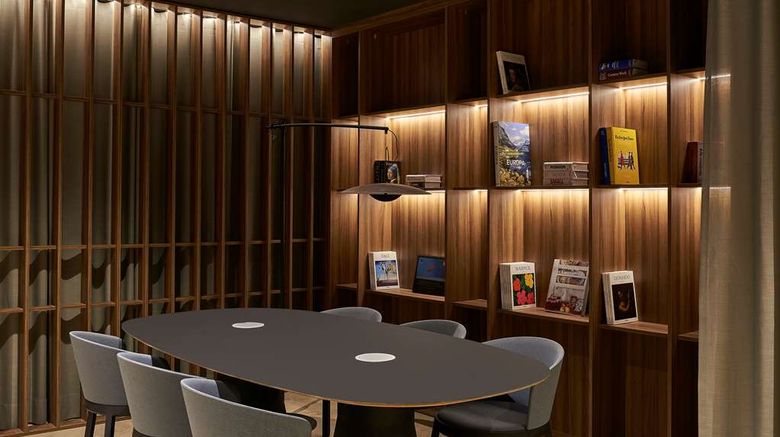 <b>NH Hotel Herencia Rioja Lobby</b>. Images powered by <a href="https://iceportal.shijigroup.com/" title="IcePortal" target="_blank">IcePortal</a>.