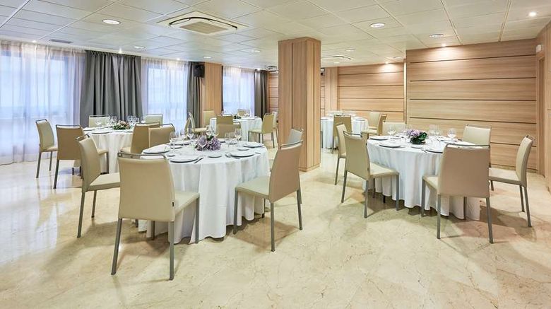 <b>NH Hotel Herencia Rioja Meeting</b>. Images powered by <a href="https://iceportal.shijigroup.com/" title="IcePortal" target="_blank">IcePortal</a>.