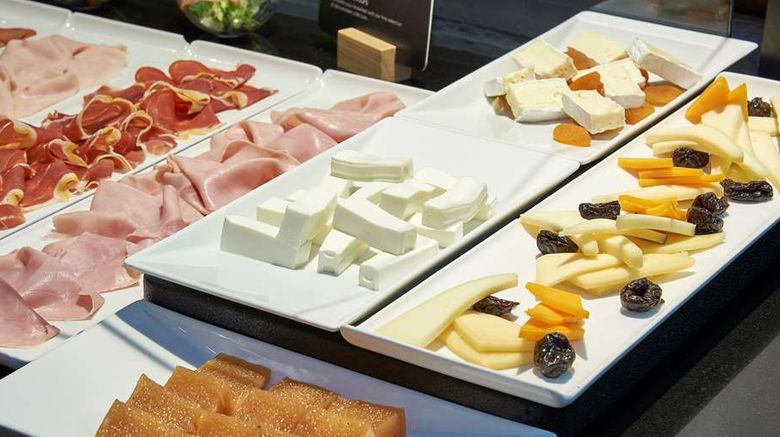 <b>NH Hotel Herencia Rioja Restaurant</b>. Images powered by <a href="https://iceportal.shijigroup.com/" title="IcePortal" target="_blank">IcePortal</a>.