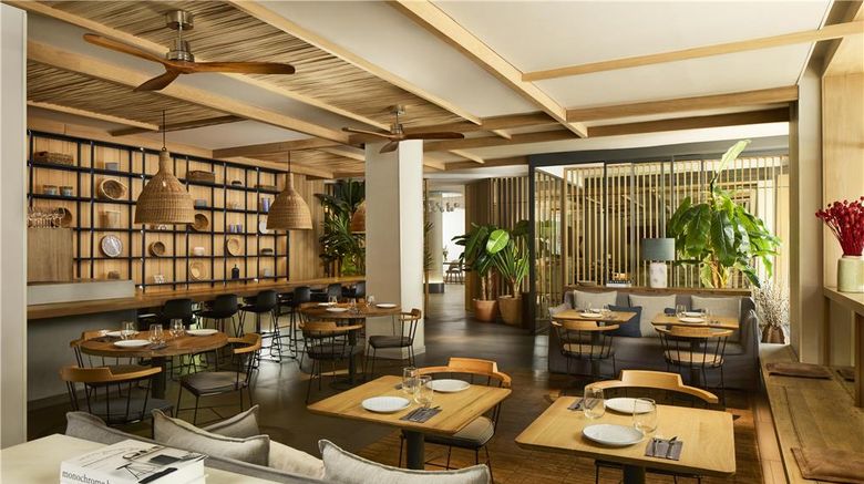 <b>NH Madrid Balboa Restaurant</b>. Images powered by <a href="https://iceportal.shijigroup.com/" title="IcePortal" target="_blank">IcePortal</a>.
