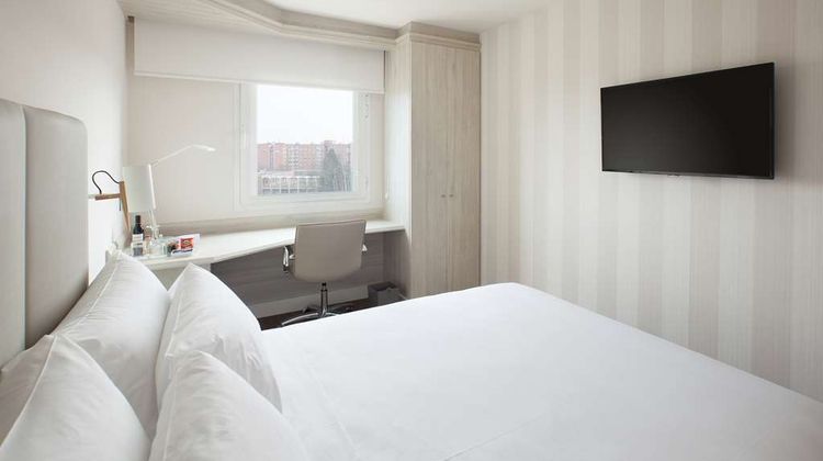 NH Madrid Barajas Airport Room