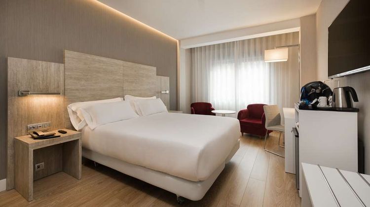 NH Madrid Chamberi Room