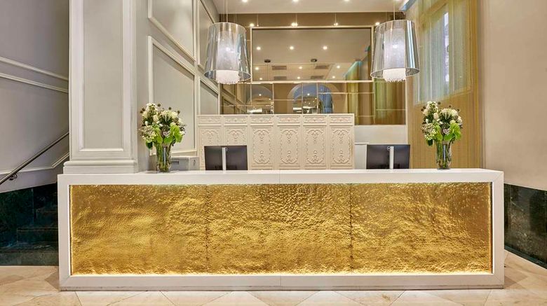 <b>NH Collection Madrid Abascal Lobby</b>. Images powered by <a href="https://iceportal.shijigroup.com/" title="IcePortal" target="_blank">IcePortal</a>.