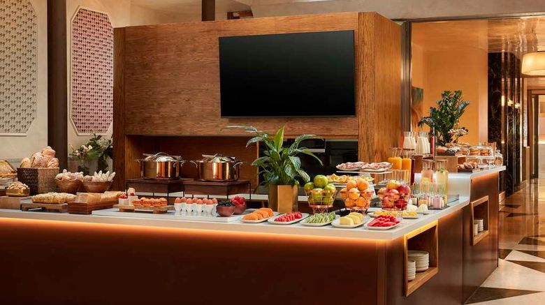 <b>NH Collection Madrid Palacio de Tepa Restaurant</b>. Images powered by <a href="https://iceportal.shijigroup.com/" title="IcePortal" target="_blank">IcePortal</a>.