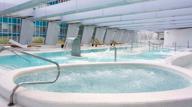 <b>NH Collection Madrid Eurobuilding Spa</b>. Images powered by <a href="https://iceportal.shijigroup.com/" title="IcePortal" target="_blank">IcePortal</a>.