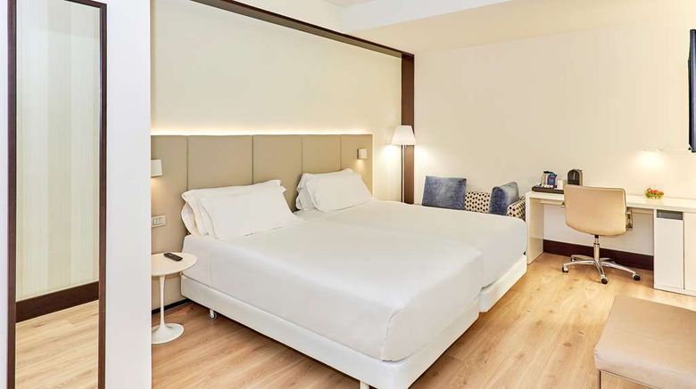 <b>NH Madrid Lagasca Room</b>. Images powered by <a href="https://iceportal.shijigroup.com/" title="IcePortal" target="_blank">IcePortal</a>.