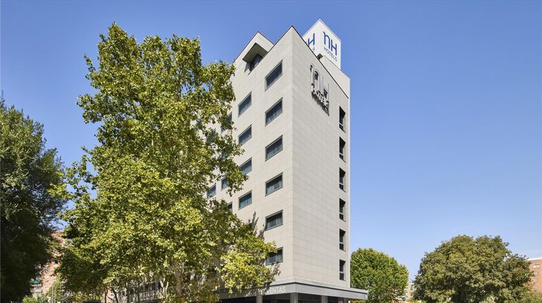<b>NH Madrid Ventas Exterior</b>. Images powered by <a href="https://iceportal.shijigroup.com/" title="IcePortal" target="_blank">IcePortal</a>.