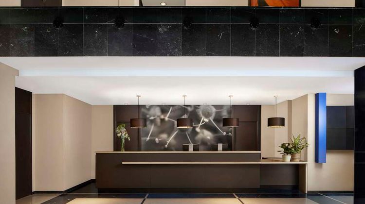 NH Madrid Ribera del Manzanares Lobby