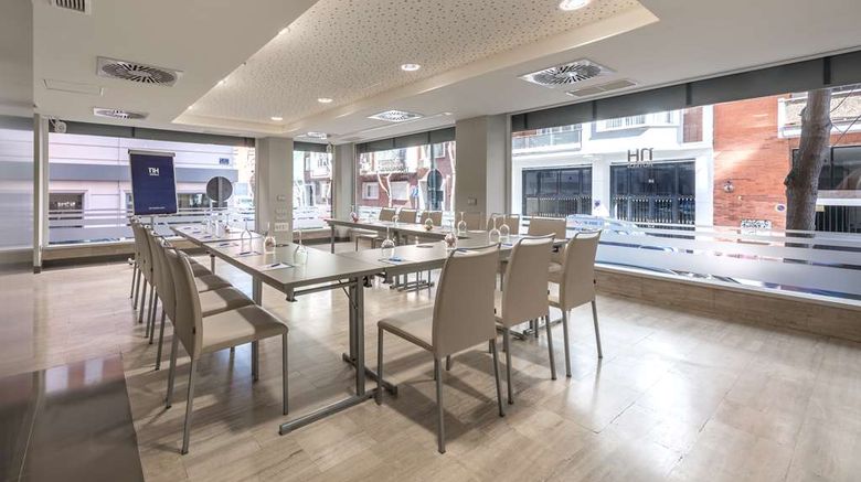 <b>NH Madrid Zurbano Meeting</b>. Images powered by <a href="https://iceportal.shijigroup.com/" title="IcePortal" target="_blank">IcePortal</a>.