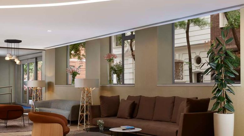 <b>NH Madrid Zurbano Lobby</b>. Images powered by <a href="https://iceportal.shijigroup.com/" title="IcePortal" target="_blank">IcePortal</a>.