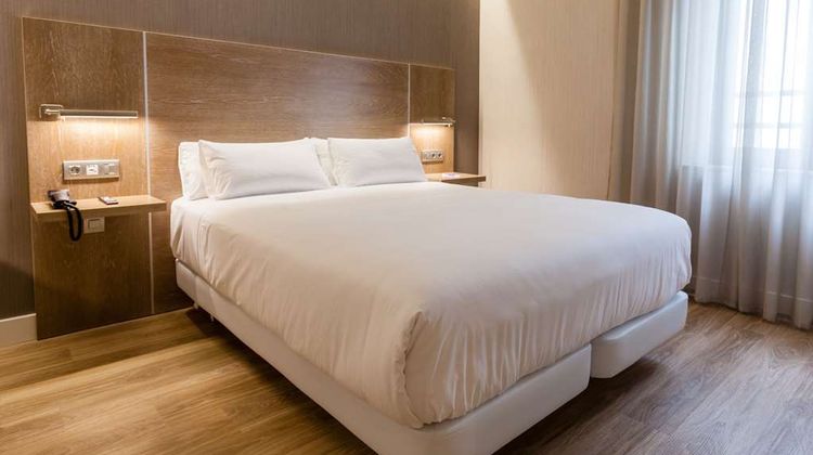 NH Oviedo Principado Room