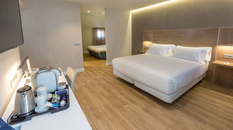 NH Oviedo Principado Room