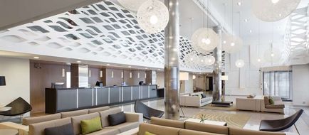 NH Hotel Iruna Park Lobby
