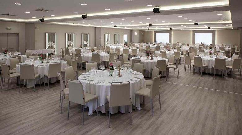 <b>NH Hotel Iruna Park Meeting</b>. Images powered by <a href="https://iceportal.shijigroup.com/" title="IcePortal" target="_blank">IcePortal</a>.
