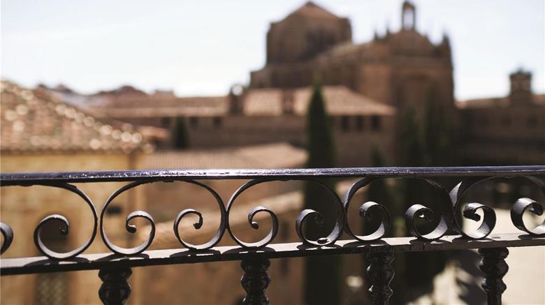 <b>NH Salamanca Palacio de Castellanos Exterior</b>. Images powered by <a href="https://iceportal.shijigroup.com/" title="IcePortal" target="_blank">IcePortal</a>.