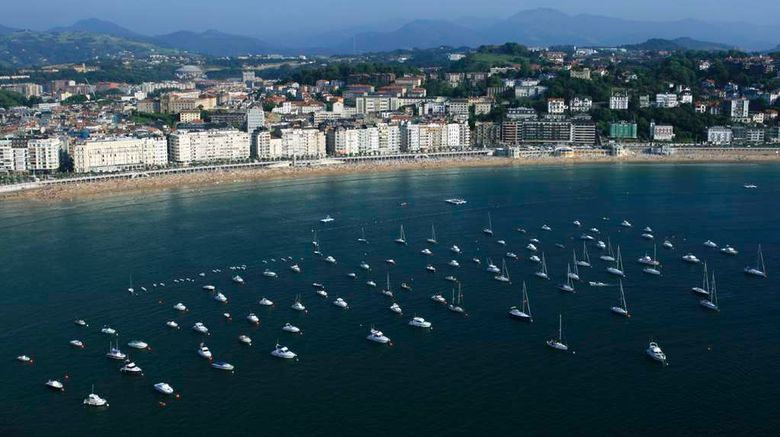 <b>NH Collection San Sebastian Aranzazu Beach</b>. Images powered by <a href="https://iceportal.shijigroup.com/" title="IcePortal" target="_blank">IcePortal</a>.