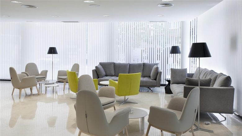 <b>NH Ciudad de Santander Lobby</b>. Images powered by <a href="https://iceportal.shijigroup.com/" title="IcePortal" target="_blank">IcePortal</a>.