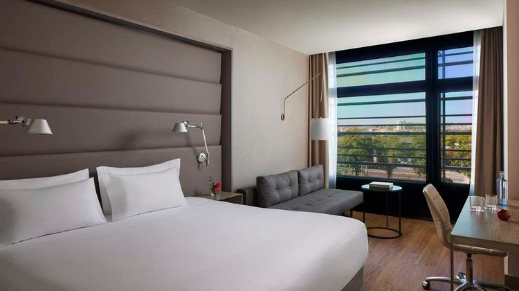 NH Sevilla Plaza de Armas Room