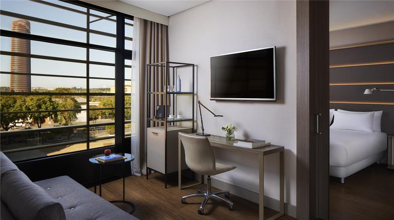 <b>NH Sevilla Plaza de Armas Suite</b>. Images powered by <a href="https://iceportal.shijigroup.com/" title="IcePortal" target="_blank">IcePortal</a>.