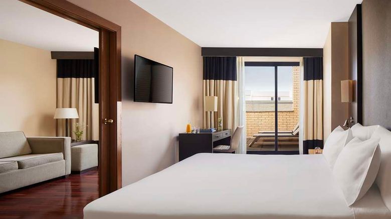 <b>iStay by NH Ciudad de Valencia Hotel Suite</b>. Images powered by <a href="https://iceportal.shijigroup.com/" title="IcePortal" target="_blank">IcePortal</a>.