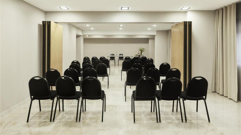 <b>iStay by NH Ciudad de Valencia Hotel Meeting</b>. Images powered by <a href="https://iceportal.shijigroup.com/" title="IcePortal" target="_blank">IcePortal</a>.