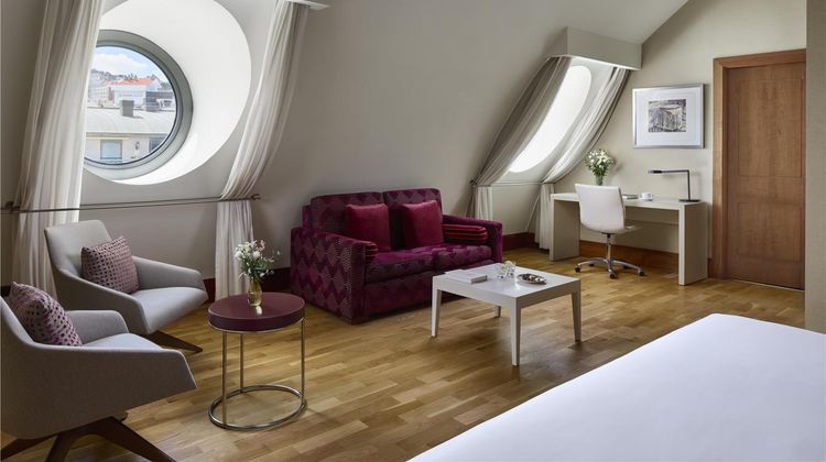 NH Collection Vigo Suite