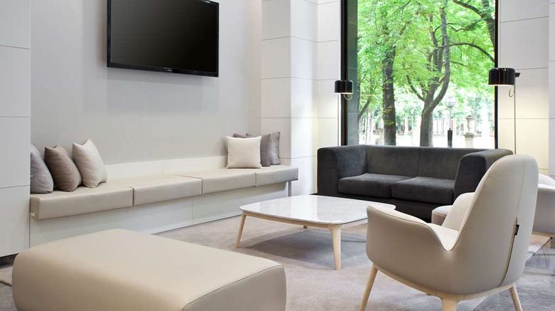 <b>NH Canciller Ayala Vitoria Lobby</b>. Images powered by <a href="https://iceportal.shijigroup.com/" title="IcePortal" target="_blank">IcePortal</a>.