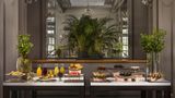 <b>NH Collection Gran Hotel de Zaragoza Restaurant</b>. Images powered by <a href="https://iceportal.shijigroup.com/" title="IcePortal" target="_blank">IcePortal</a>.
