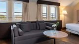 NH Geneva Airport Suite