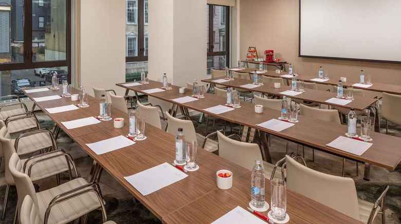 <b>NH Collection New York Madison Avenue Meeting</b>. Images powered by <a href="https://iceportal.shijigroup.com/" title="IcePortal" target="_blank">IcePortal</a>.