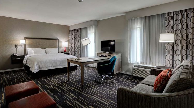 Hampton Inn & Suites Ardmore Room