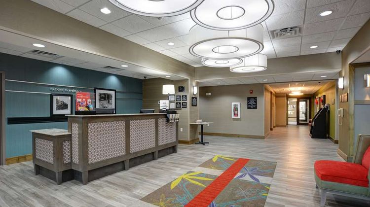 Hampton Inn & Suites Ardmore Lobby