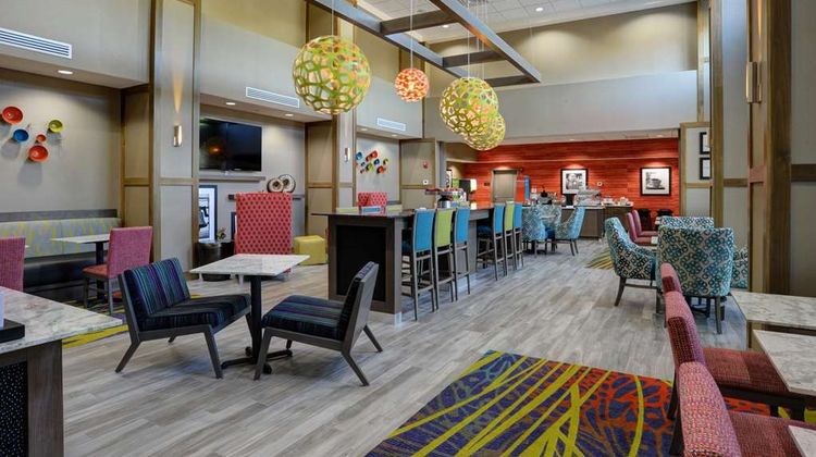 Hampton Inn & Suites Ardmore Restaurant