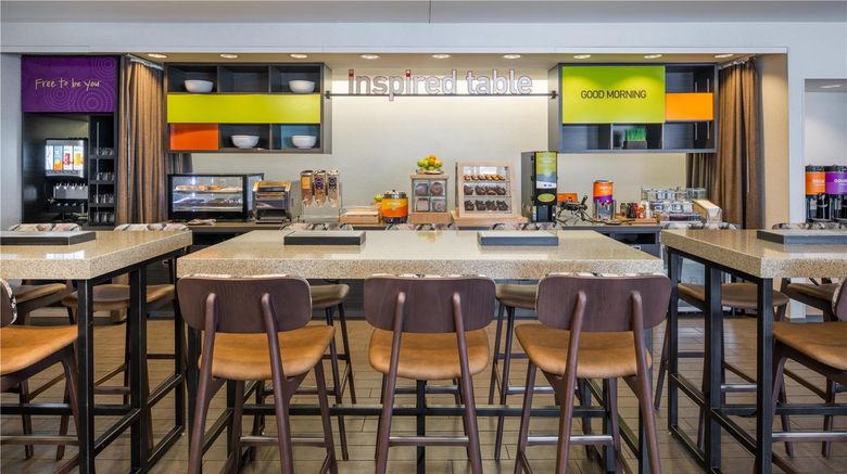<b>Home2 Suites Denver/Highlands Ranch Restaurant</b>. Images powered by <a href="https://iceportal.shijigroup.com/" title="IcePortal" target="_blank">IcePortal</a>.