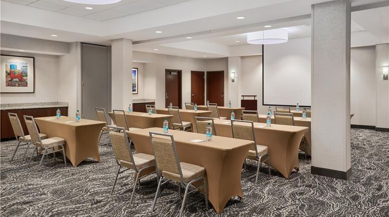 <b>Homewood Suites Grand Rapids Downtown Meeting</b>. Images powered by <a href="https://iceportal.shijigroup.com/" title="IcePortal" target="_blank">IcePortal</a>.