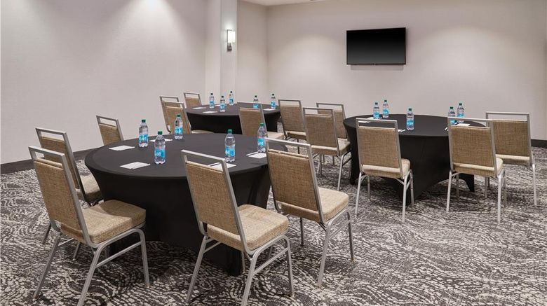 <b>Homewood Suites Grand Rapids Downtown Meeting</b>. Images powered by <a href="https://iceportal.shijigroup.com/" title="IcePortal" target="_blank">IcePortal</a>.