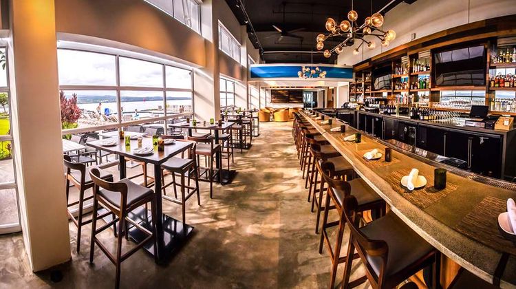 DoubleTree by Hilton The Grand Naniloa Restaurant