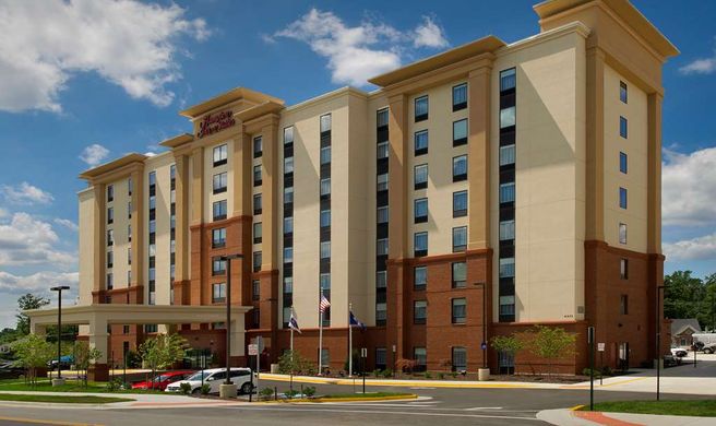 Hampton Inn/Stes Falls Church/Seven Cnrs Exterior
