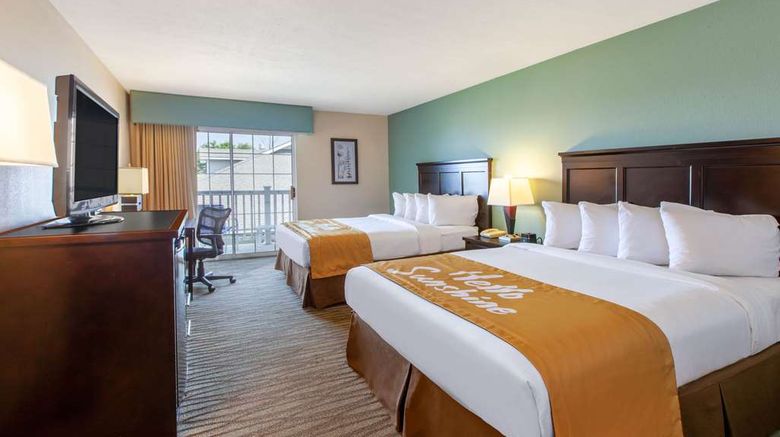 <b>Days Inn Petoskey Room</b>. Images powered by <a href="https://iceportal.shijigroup.com/" title="IcePortal" target="_blank">IcePortal</a>.