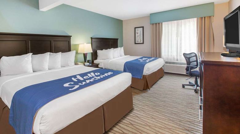 <b>Days Inn Petoskey Room</b>. Images powered by <a href="https://iceportal.shijigroup.com/" title="IcePortal" target="_blank">IcePortal</a>.